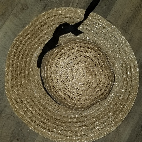 NWOT straw hat - Picture 2 of 3